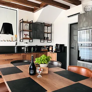 https://casa-di-alex-sirmione.it-lombardy.com