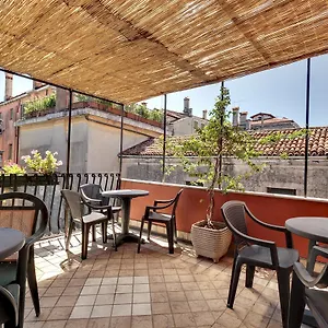 Casa Di Sara 3*, Venice Italy